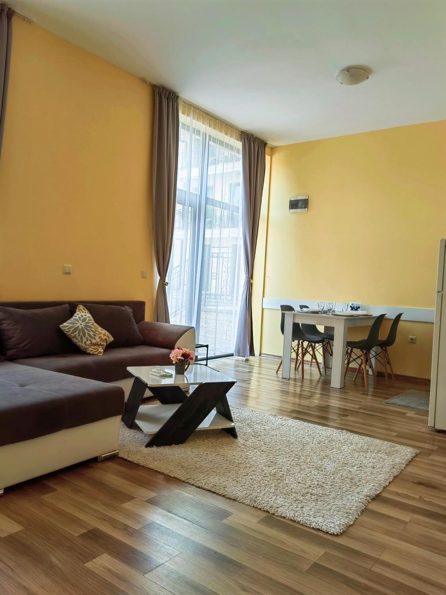 Pool Apartment Amadeus Lux Солнечный берег Номер фото